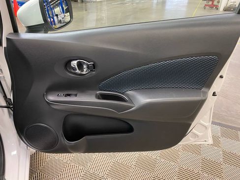 Used 2018 Nissan Versa Note SV image 17