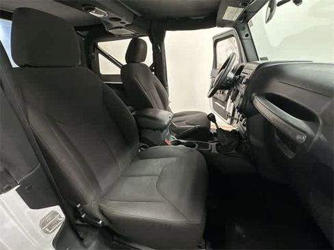 Used 2017 Jeep Wrangler Sport image 19