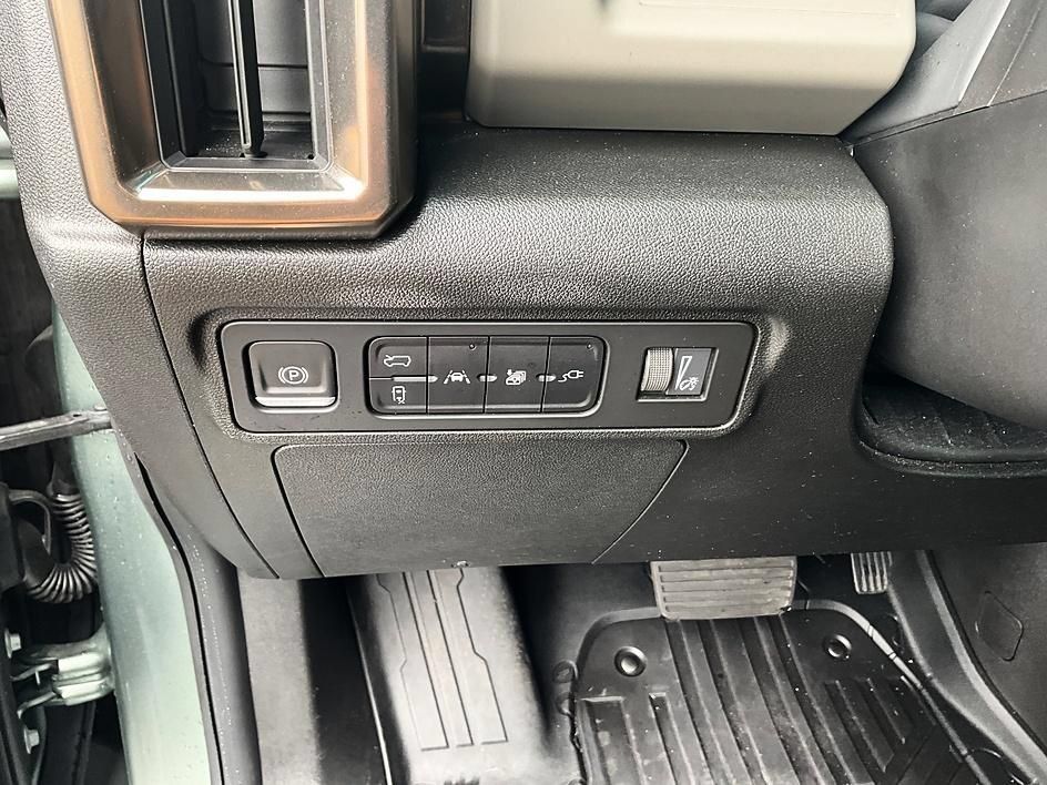 Used 2024 GMC Hummer EV 3X AWD/4WD image 20