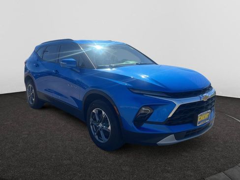 Used 2024 Chevrolet Blazer LT AWD/4WD image 4