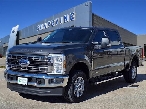 New 2026 Ford F250 XLT w/ FX4 Off-Road Package image 8