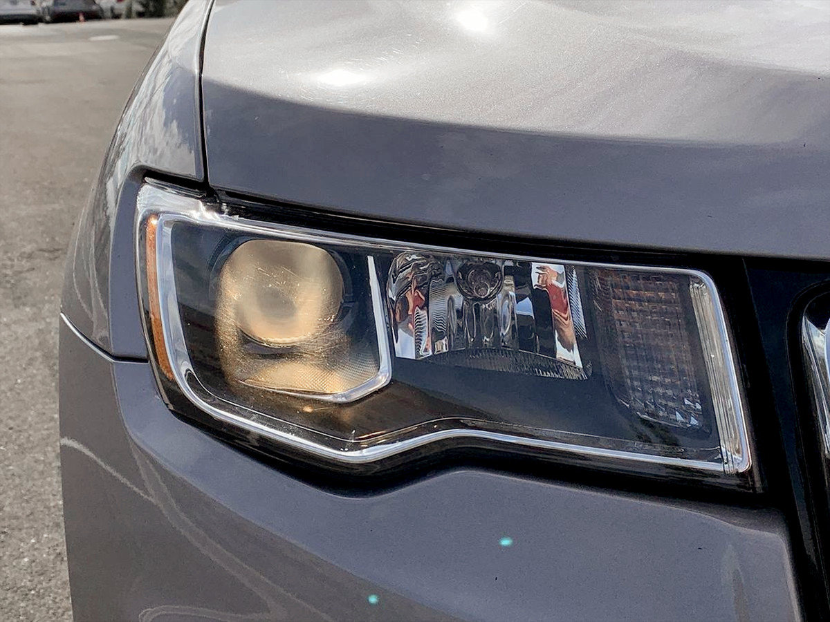Used 2021 Jeep Grand Cherokee Laredo AWD/4WD image 9