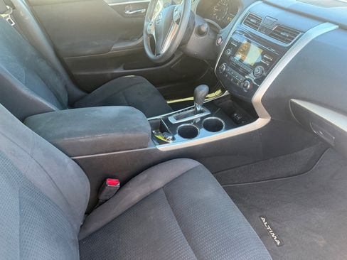 Used 2014 Nissan Altima 2.5 S w/ Sport Value Package image 20