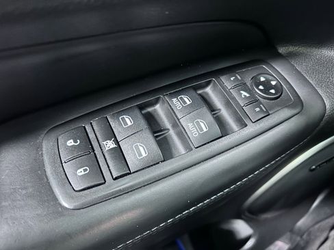 Used 2019 Jeep Grand Cherokee High Altitude image 5