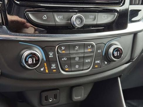 Certified 2023 Chevrolet Traverse LT image 26