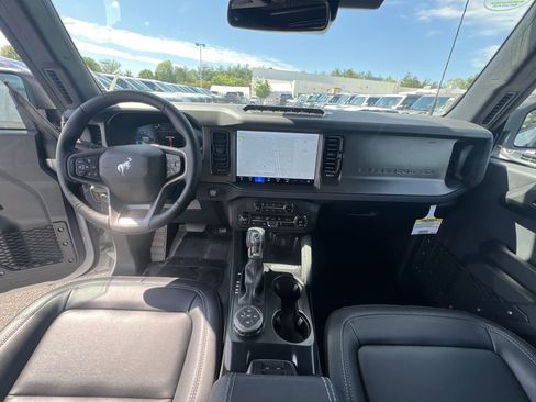 New 2025 Ford Bronco Badlands AWD/4WD image 31