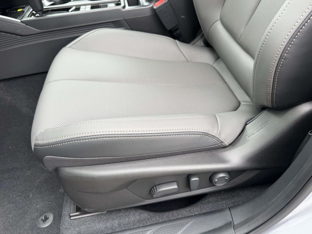 New 2026 Subaru Outback Limited AWD/4WD image 15