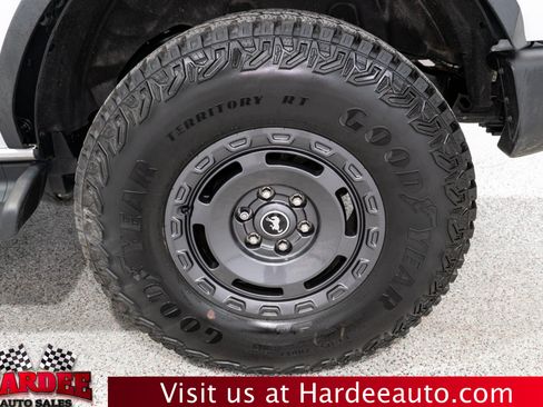 Used 2025 Ford Bronco Outer Banks w/ Sasquatch Package AWD/4WD image 10