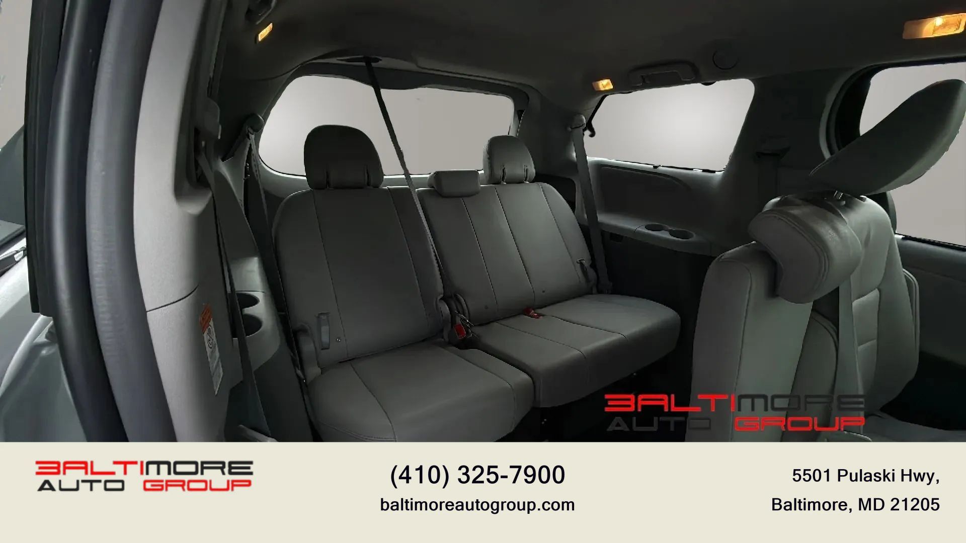 Used 2019 Toyota Sienna XLE Premium FWD image 25