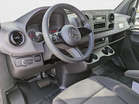 New 2025 Mercedes-Benz Sprinter 2500 image 3