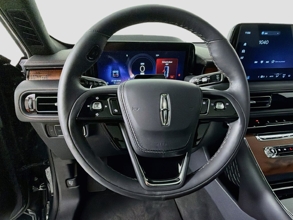 New 2026 Lincoln Aviator Black Label w/ Dynamic Handling Package AWD/4WD image 11