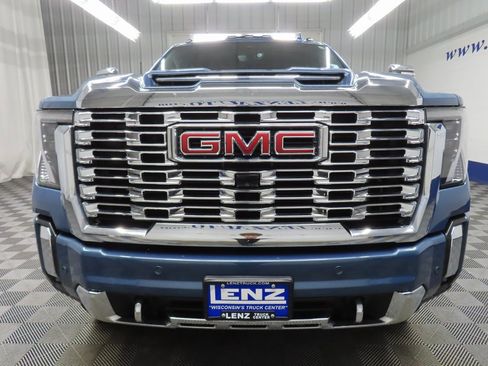 Used 2024 GMC Sierra 3500 Denali w/ Denali Reserve Package image 44