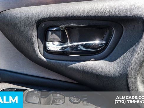 Used 2023 Nissan Murano SV image 34