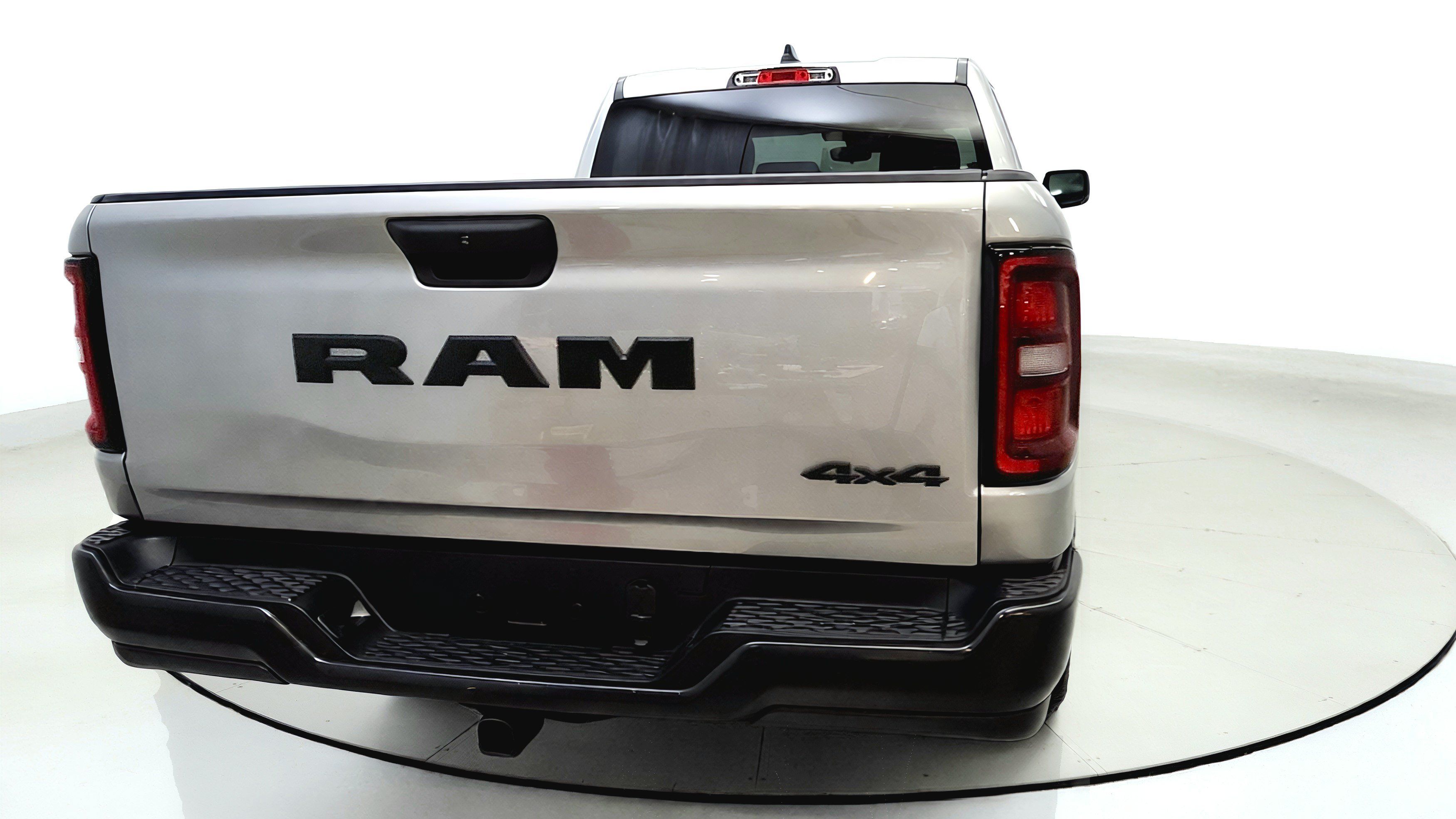 Used 2025 RAM 1500 Tradesman AWD/4WD image 6
