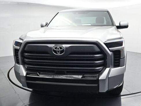 Used 2026 Toyota Tundra Limited AWD/4WD image 3