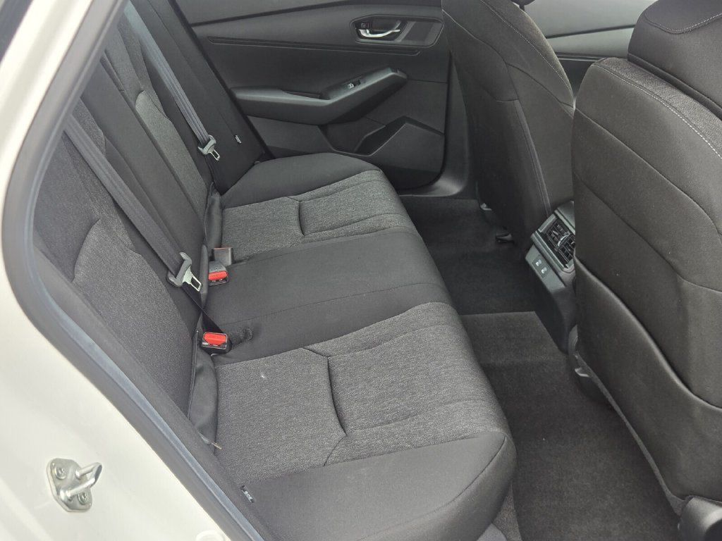 Used 2025 Honda Accord LX image 16