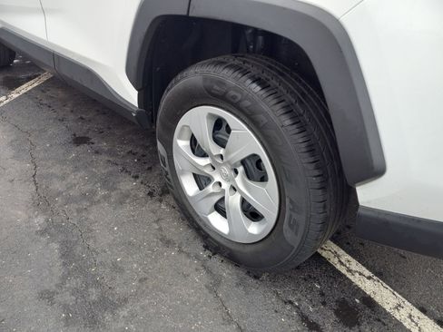 Used 2024 Toyota RAV4 LE image 10