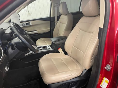 Used 2022 Ford Explorer Limited w/ Class IV Trailer Tow Package image 13