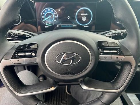 Used 2023 Hyundai Elantra Limited FWD image 22