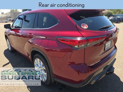 Used 2022 Toyota Highlander Limited AWD/4WD image 5