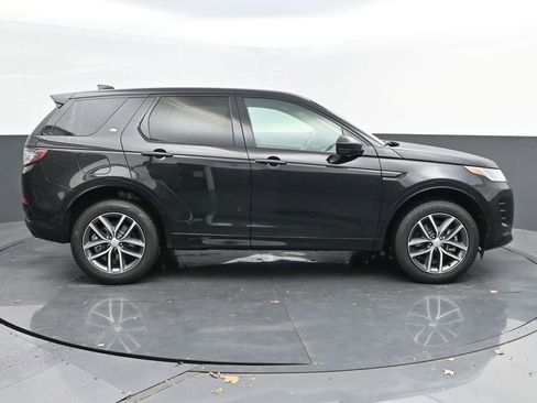 Used 2025 Land Rover Discovery Sport Dynamic SE image 8