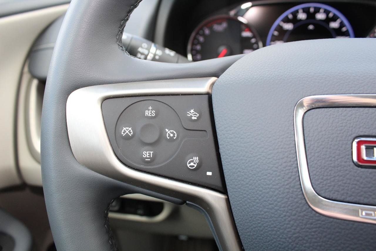 Used 2024 GMC Terrain Denali w/ Denali Premium Package AWD/4WD image 72