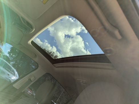 Certified 2024 Subaru Legacy Limited image 21