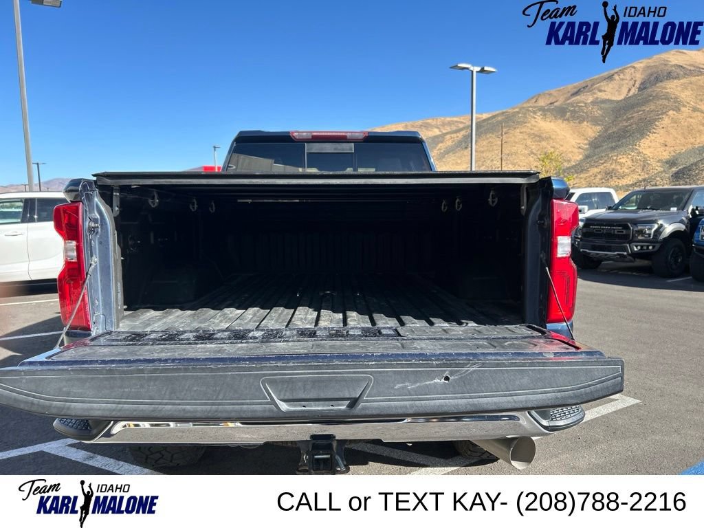 Used 2020 Chevrolet Silverado 3500 LTZ w/ LTZ Plus Package AWD/4WD image 15