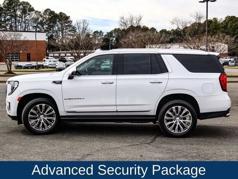 Used 2021 GMC Yukon Denali w/ Denali Premium Package image 4