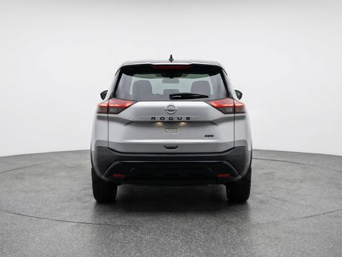 Used 2025 Nissan Rogue SV image 7