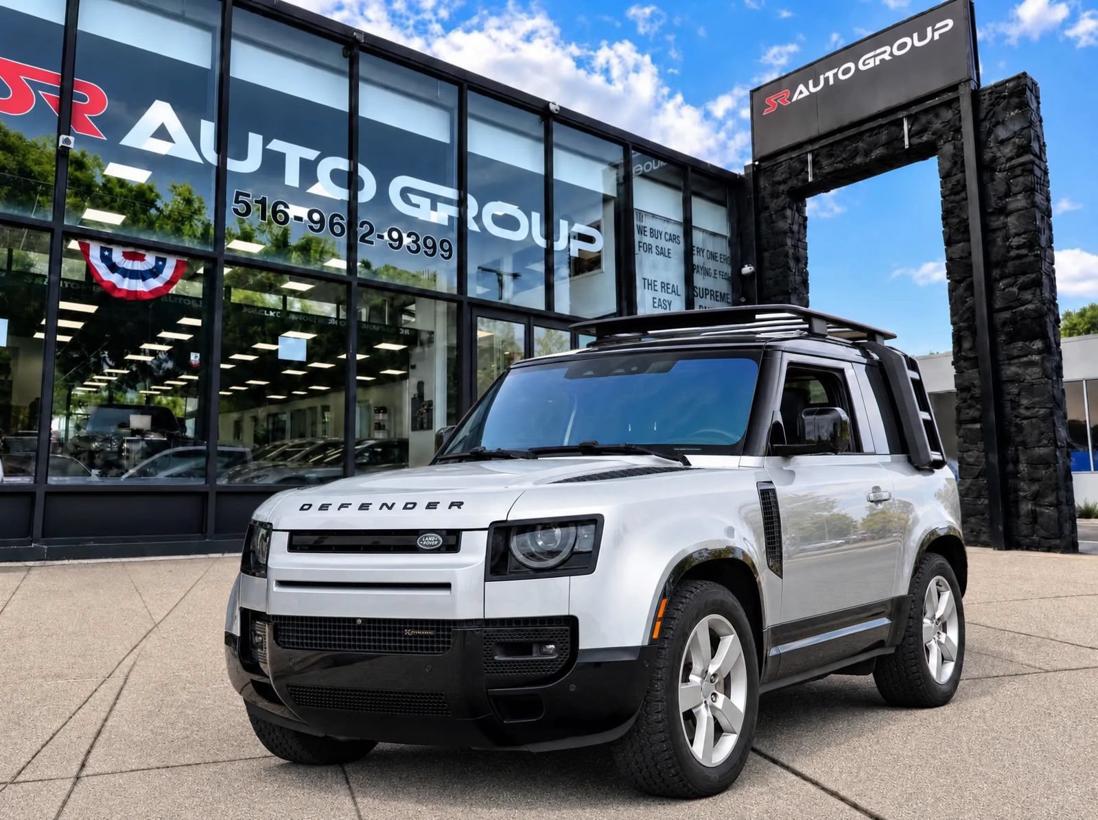 Used 2022 Land Rover Defender 90 X-Dynamic HSE AWD/4WD image 1