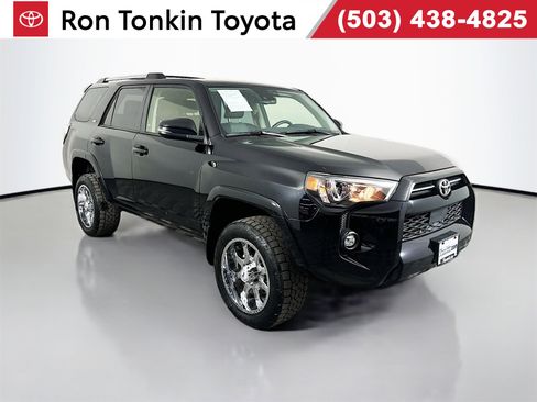 Used 2022 Toyota 4Runner SR5 Premium image 1