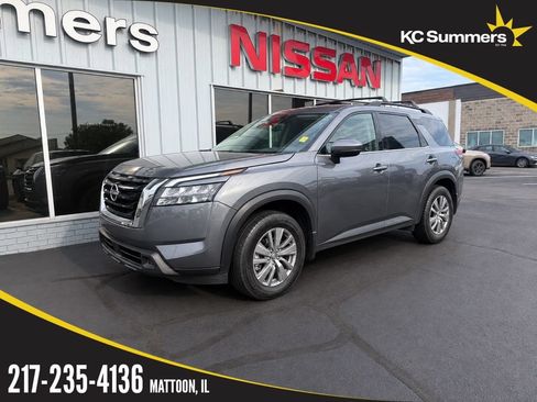 Certified 2025 Nissan Pathfinder SV w/ SV Premium Package FWD image 1
