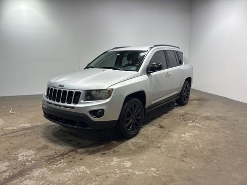 Used 2013 Jeep Compass Latitude image 12