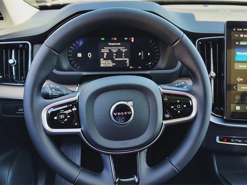 New 2026 Volvo XC90 B6 Plus w/ Protection Package Premier image 13