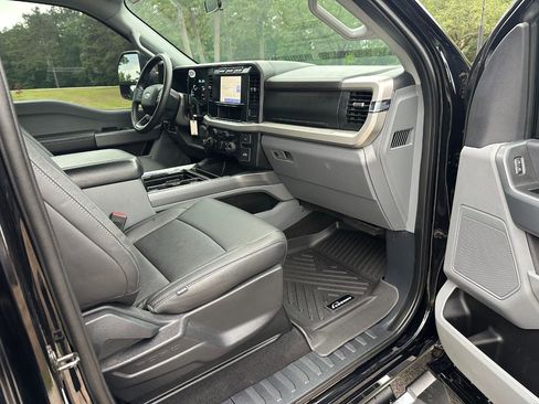 Used 2024 Ford F350 XLT AWD/4WD image 25