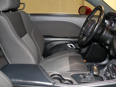 Used 2023 Dodge Challenger SXT RWD image 78
