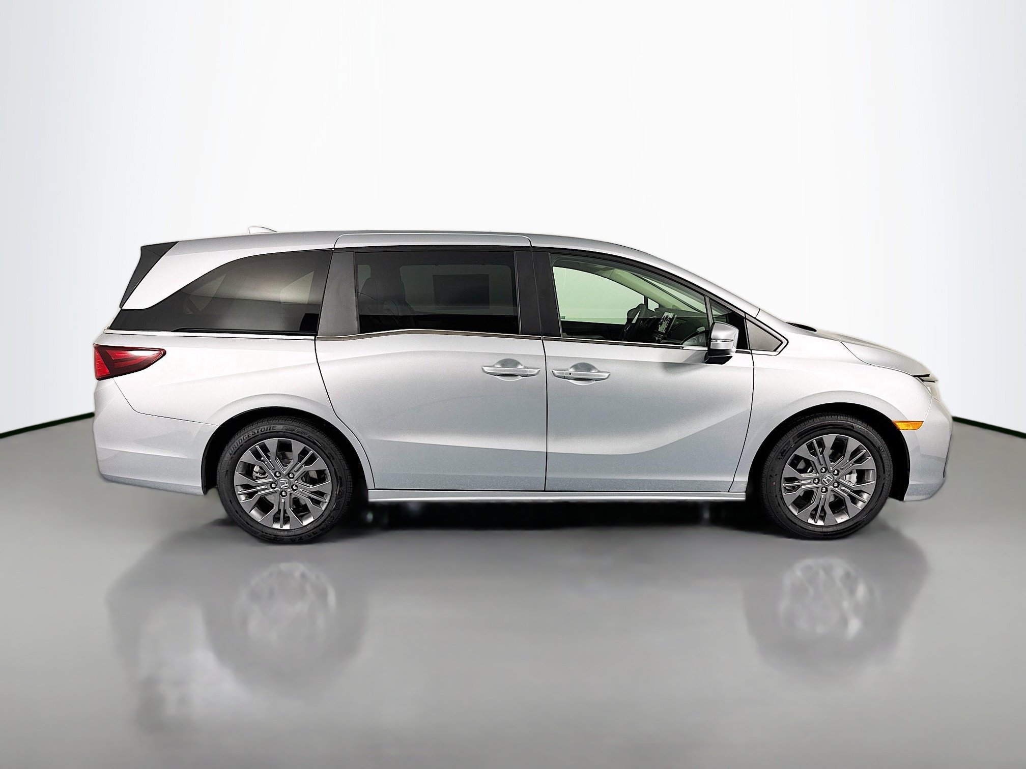 New 2026 Honda Odyssey Sport-L image 4