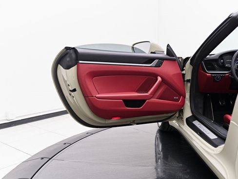 Used 2022 Porsche 911 Carrera S image 37