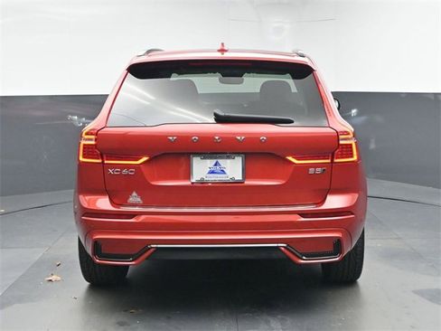 Used 2023 Volvo XC60 B5 Plus w/ Protection Package Premier image 7