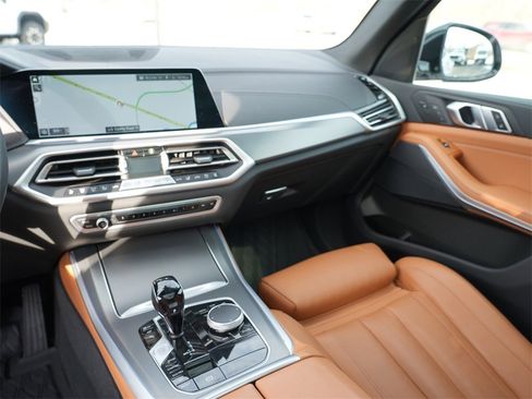 Used 2022 BMW X5 xDrive40i image 24