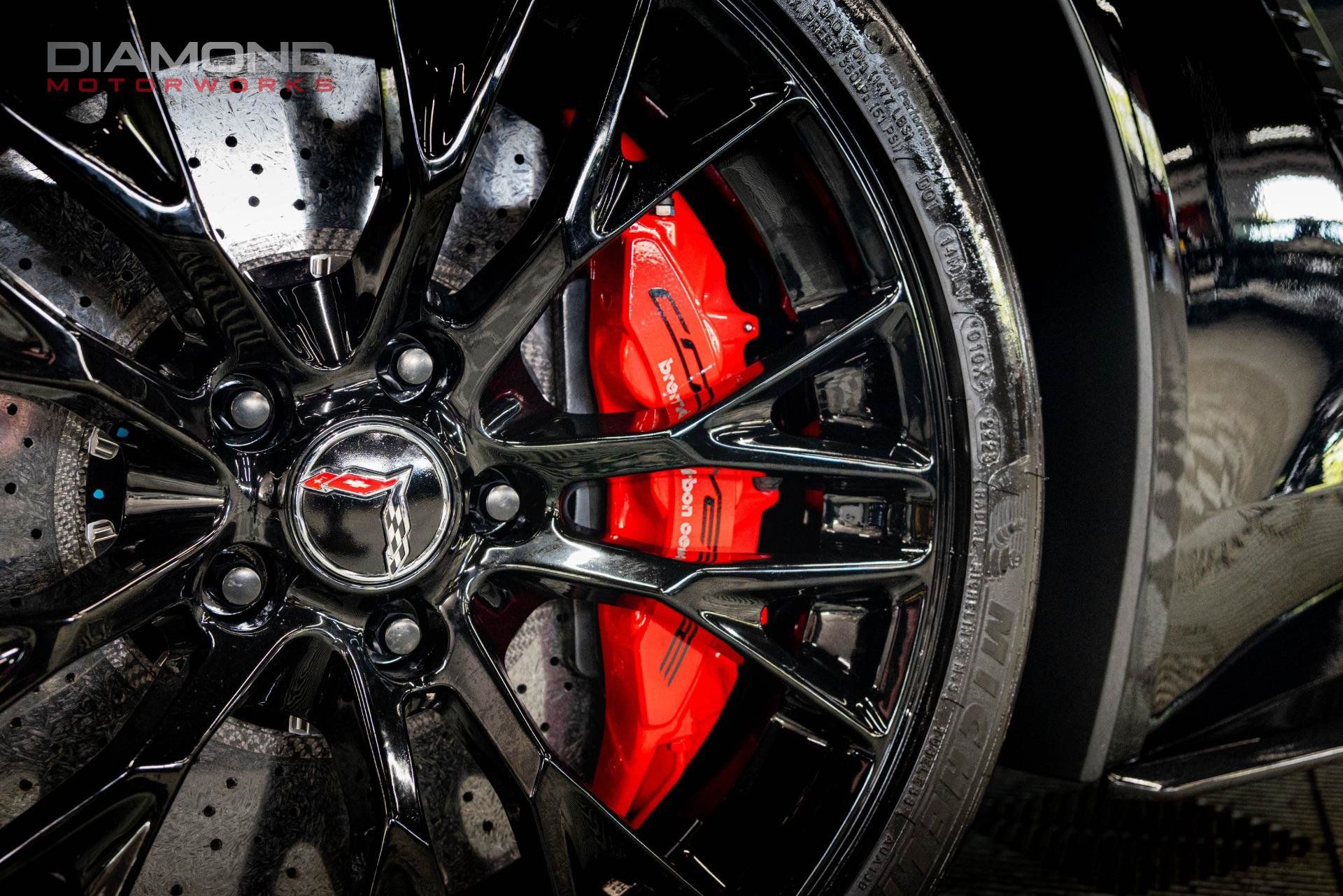 Used 2015 Chevrolet Corvette Z06 w/ 3LZ Preferred Equipment Group RWD image 32