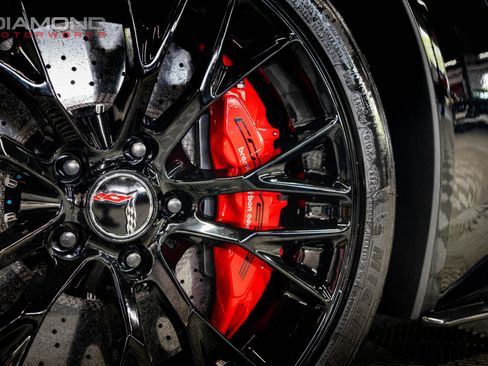 Used 2015 Chevrolet Corvette Z06 w/ 3LZ Preferred Equipment Group RWD image 32