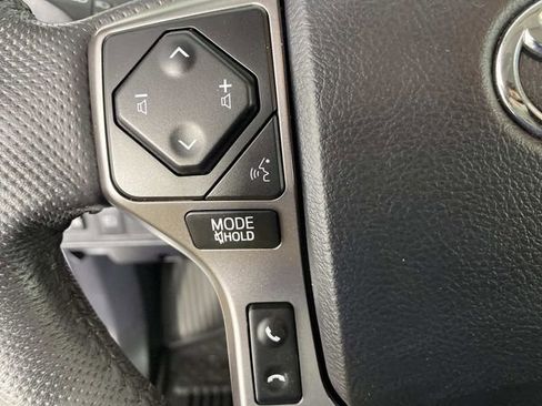 Used 2023 Toyota Tacoma SR5 AWD/4WD image 15