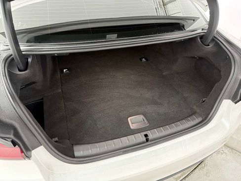 Used 2023 BMW 530e xDrive w/ Premium Package image 21