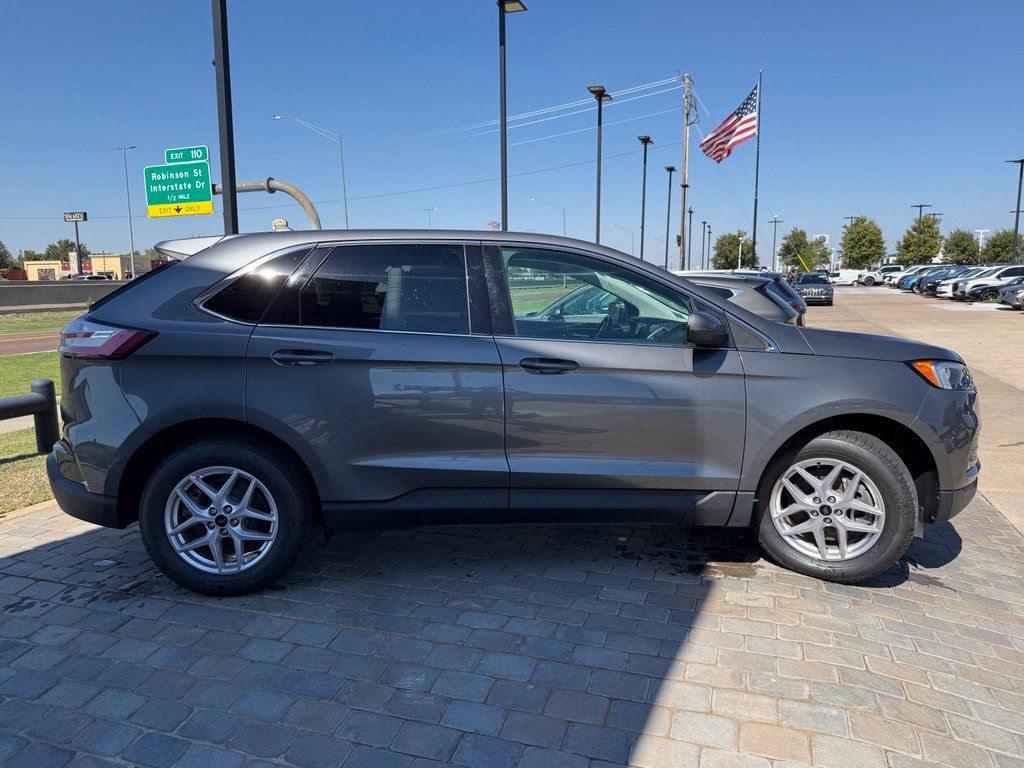 Used 2023 Ford Edge SEL w/ Convenience Package AWD/4WD image 6