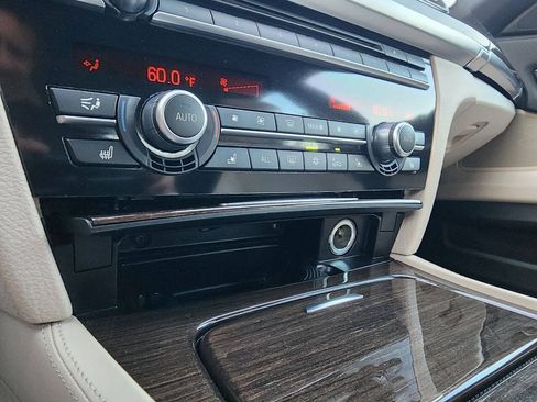 Used 2012 BMW 750Li w/ Driver Assistance Pkg RWD image 35