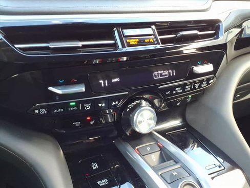 Used 2023 Acura MDX SH-AWD w/ Technology Package image 24