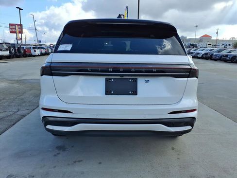 New 2026 Lincoln Nautilus Reserve w/ Jet Appearance Package image 4