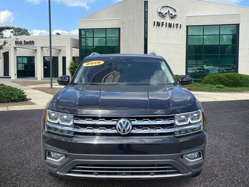 Used 2019 Volkswagen Atlas SEL Premium image 2